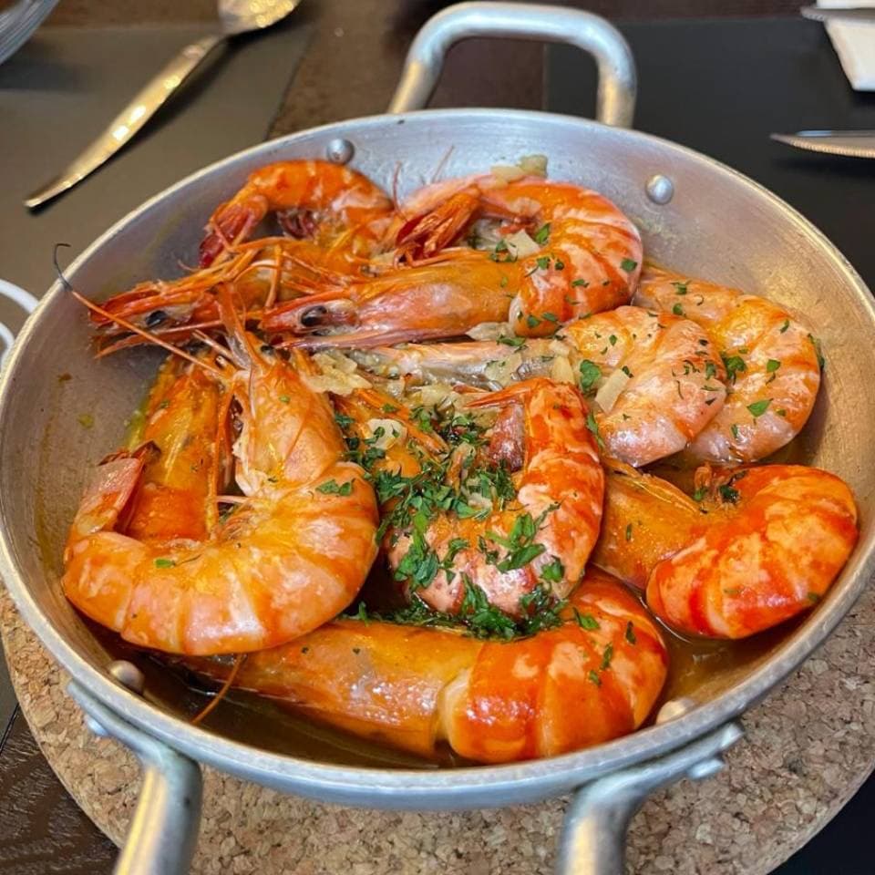 Garlic prawns · O Vareiro